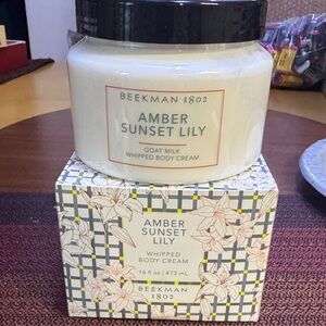 Beekman 1802 Amber Sunset Lily Goat Milk Body Cream